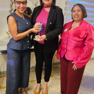 Grabo Estilo recibe reconocimiento de Negociantes RD